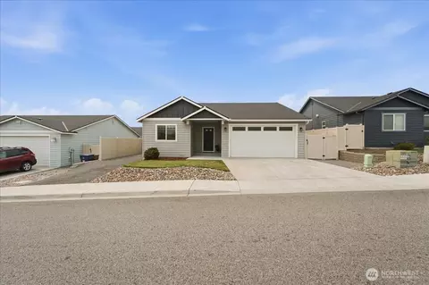 148 S Nevada Ave, East Wenatchee, WA 98802