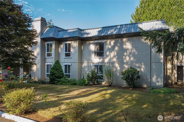 10221 NE 16th St #H7, Bellevue, WA 98004