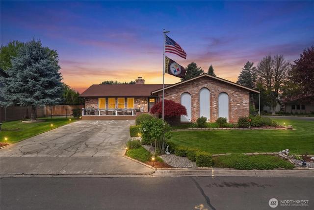 353 SE Highland Park Dr, College Place, WA 99324