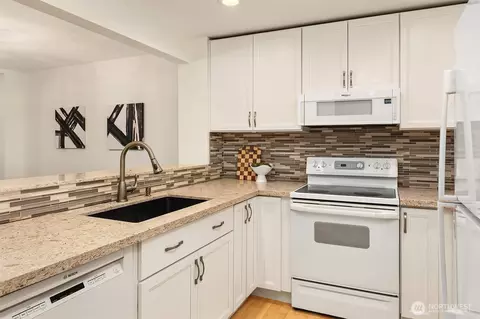15600 116th Ave NE #O3, Bothell, WA 98011 photo 4