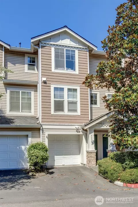 23311 61st Pl S #18-2, Kent, WA 98032