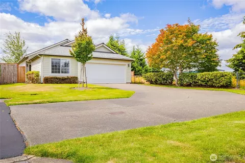8101 Westcott Ln SE, Tumwater, WA 98501