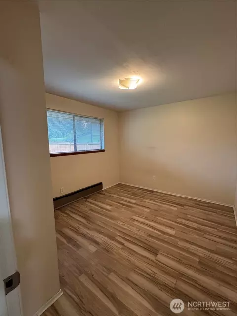 Bedroom - 8930 7th Ave SE, Everett, WA 98208 photo 3 of 3