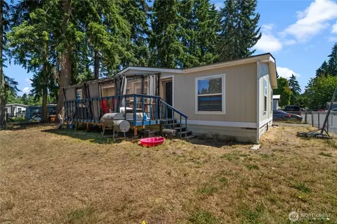 6605 237th St E #42, Graham, WA 98338