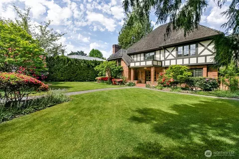 6573 NE Windermere Rd, Seattle, WA 98105