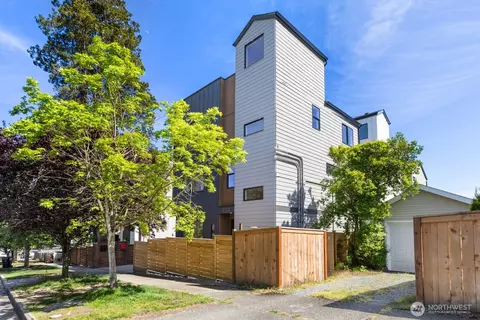 929 N 87th St, Seattle, WA 98103