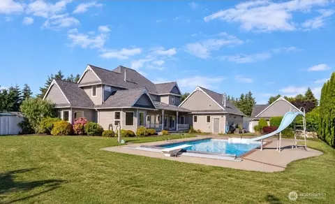 5452 Northwest Dr, Bellingham, WA 98226