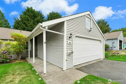 8801 27th St W #8B, University Place, WA 98466