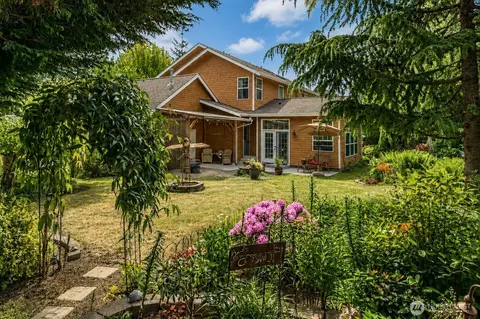 1850 Maple St, Port Townsend, WA 98368