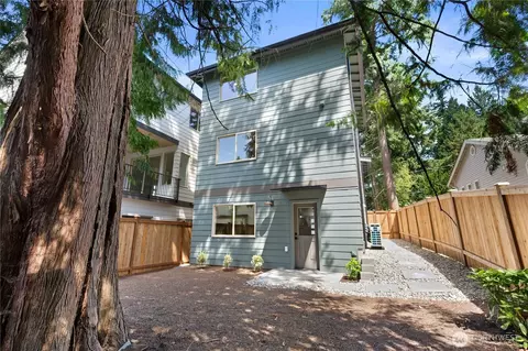 9909 NE 200th St #C, Bothell, WA 98011 photo 27