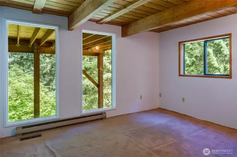 Bedroom - 76 Lookout Loop, Eastsound, WA 98245 photo 1 of 3