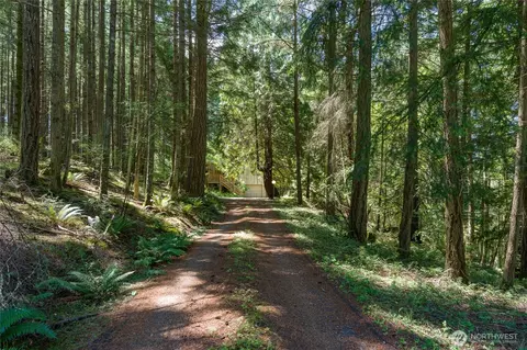 Exterior - 76 Lookout Loop, Eastsound, WA 98245 photo 2 of 9