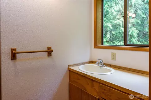Bath - 76 Lookout Loop, Eastsound, WA 98245 photo 1 of 4