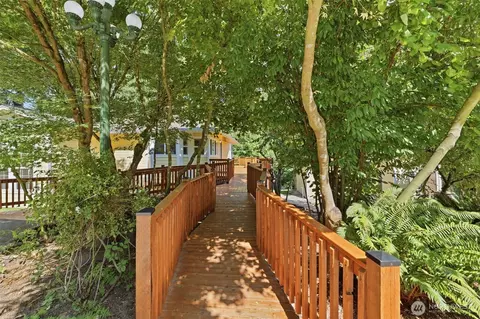 5819 65th St NW, Gig Harbor, WA 98335