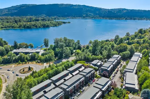 4253 SE 213th Pl #47, Issaquah, WA 98029