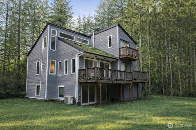 5040 SW Lake Helena Rd, Port Orchard, WA 98367