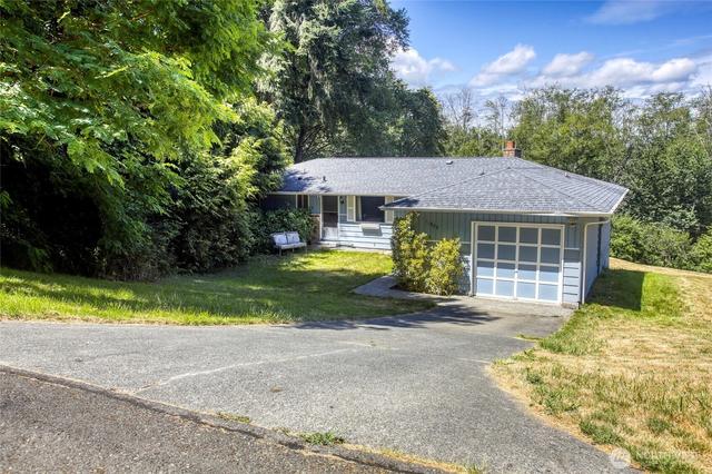 11826 NE Manzanita Ln, Bainbridge Island, WA 98110