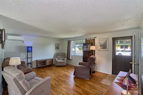 Living - 17120 6th Ave E, Spanaway, WA 98387 photo 2 of 3
