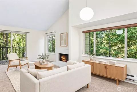 8033 145th Ave NE #D15, Redmond, WA 98052