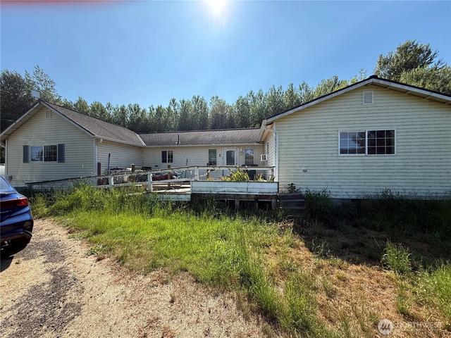 664 State Route 409, Cathlamet, WA 98612