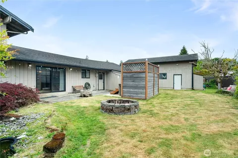Exterior - 2 Tweed Pl, Cosmopolis, WA 98537 photo 8 of 10