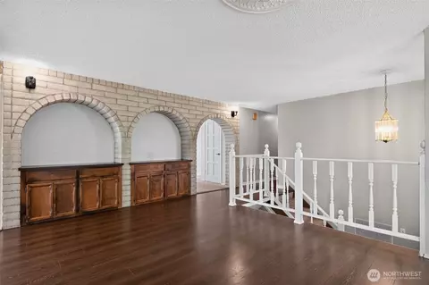 Entry Way - 43729 284th Ave SE, Enumclaw, WA 98022 photo 1 of 1