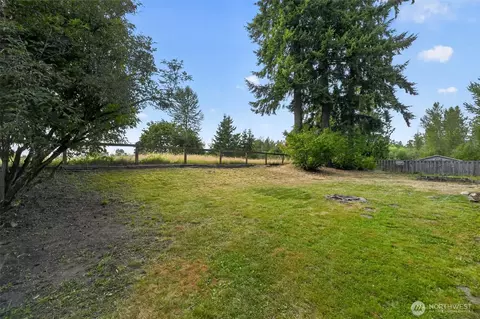 Exterior - 43729 284th Ave SE, Enumclaw, WA 98022 photo 6 of 8