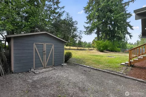 Exterior - 43729 284th Ave SE, Enumclaw, WA 98022 photo 5 of 8