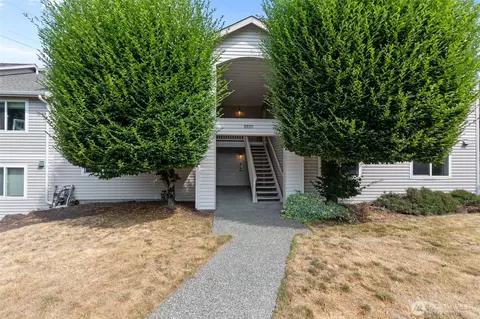 8833 1st St NE #J204, Lake Stevens, WA 98258