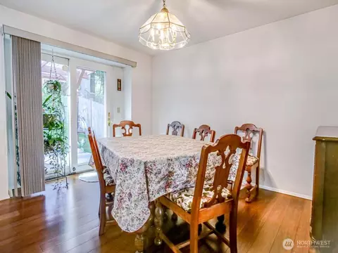 Dining - 1608 Puget Dr, Everett, WA 98203 photo 2 of 3