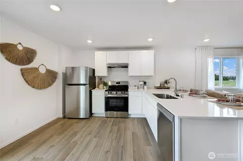 Kitchen - 73 Moonshadow Ln, Sequim, WA 98382 photo 4 of 5