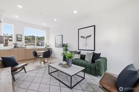 Living - 2017 Minor Ave E, Seattle, WA 98102 photo 4 of 6
