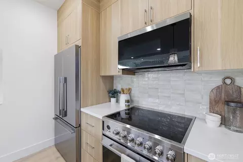 Kitchen - 2012 Fairview Ave E #A, Seattle, WA 98102 photo 5 of 5