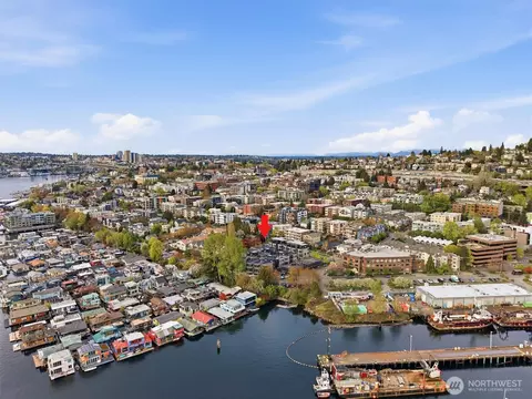 View/Area - 2012 Fairview Ave E #A, Seattle, WA 98102 photo 7 of 7