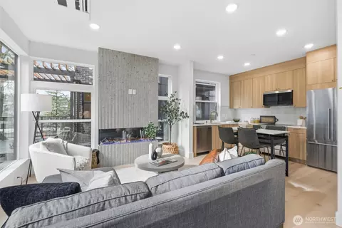 Living - 2012 Fairview Ave E #B, Seattle, WA 98102 photo 2 of 5