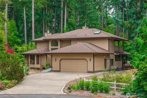 5201 SW 318th Ct, Federal Way, WA 98023