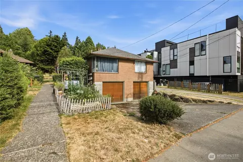 7420 Rainier Ave S, Seattle, WA 98118