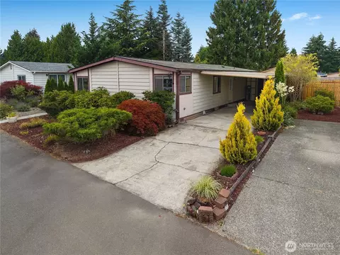 5211 Chelan Ln SE, Lacey, WA 98503