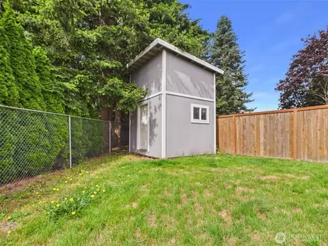 Exterior - 732 Natalie Pl, Enumclaw, WA 98022 photo 5 of 5
