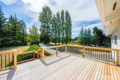 Exterior - 571 Spyglass Ln, Sequim, WA 98382 photo 4 of 9