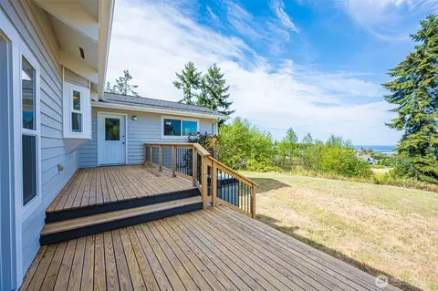 Exterior - 571 Spyglass Ln, Sequim, WA 98382 photo 3 of 9