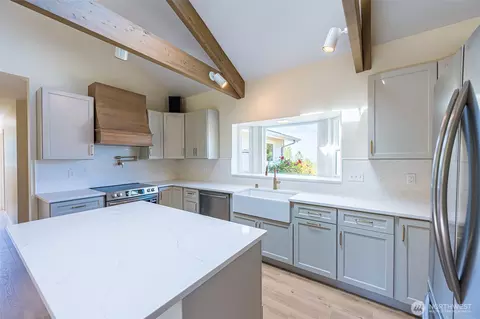 Kitchen - 571 Spyglass Ln, Sequim, WA 98382 photo 5 of 5