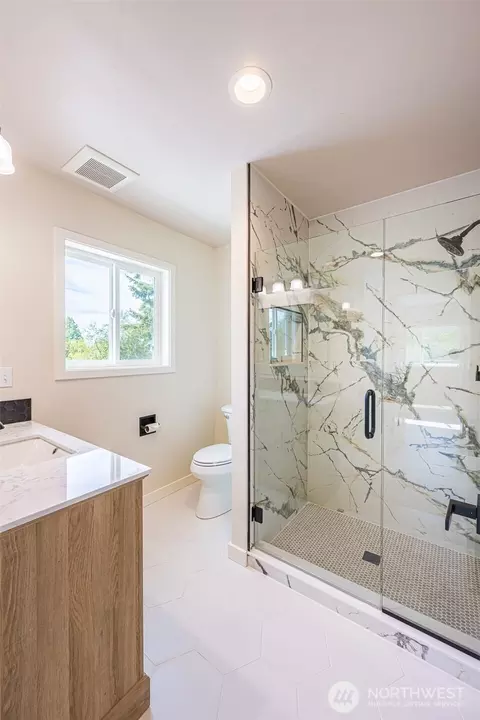 Bath - 571 Spyglass Ln, Sequim, WA 98382 photo 2 of 4