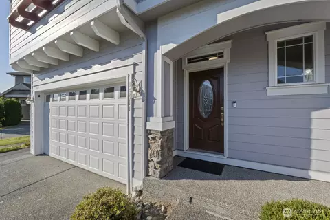 Exterior - 14611 46th Ave SE, Bothell, WA 98012 photo 3 of 6