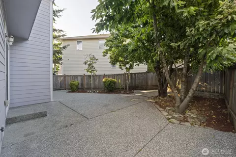 Exterior - 14611 46th Ave SE, Bothell, WA 98012 photo 5 of 6