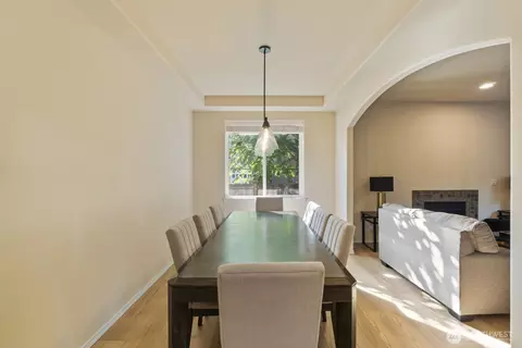 Dining - 14611 46th Ave SE, Bothell, WA 98012 photo 1 of 2