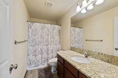 Bath - 14611 46th Ave SE, Bothell, WA 98012 photo 3 of 3