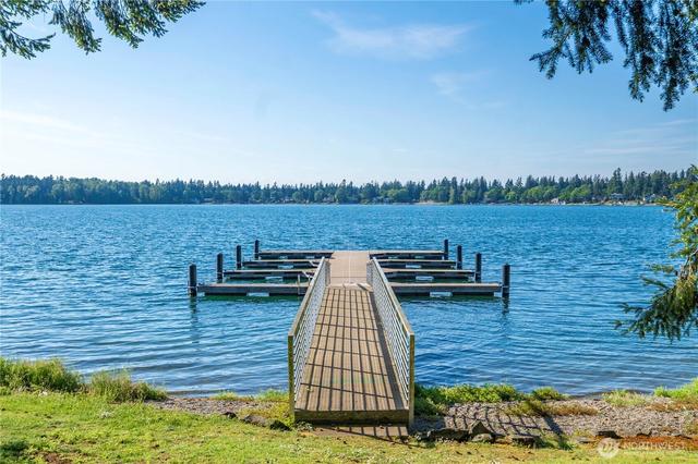 4 Thornewood Ln SW, Lakewood, WA 98498