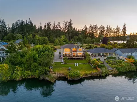 31 SE Skookum View Dr, Shelton, WA 98584