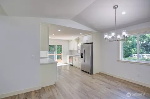 7911 Apache Dr, Maple Falls, WA 98266 photo 9